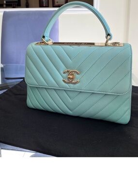 CHANEL Trendy CC